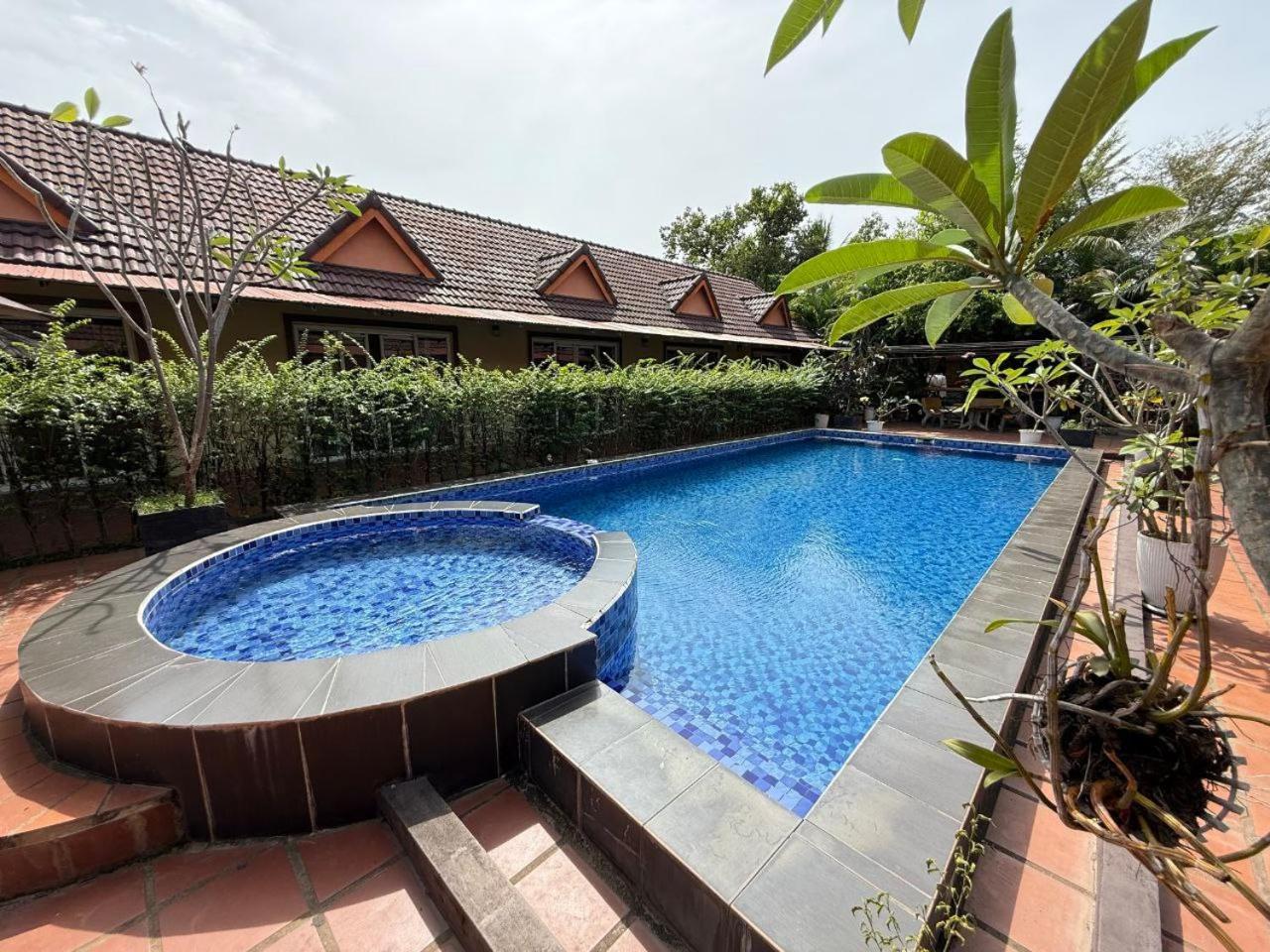 Hello Kampot Resort Esterno foto